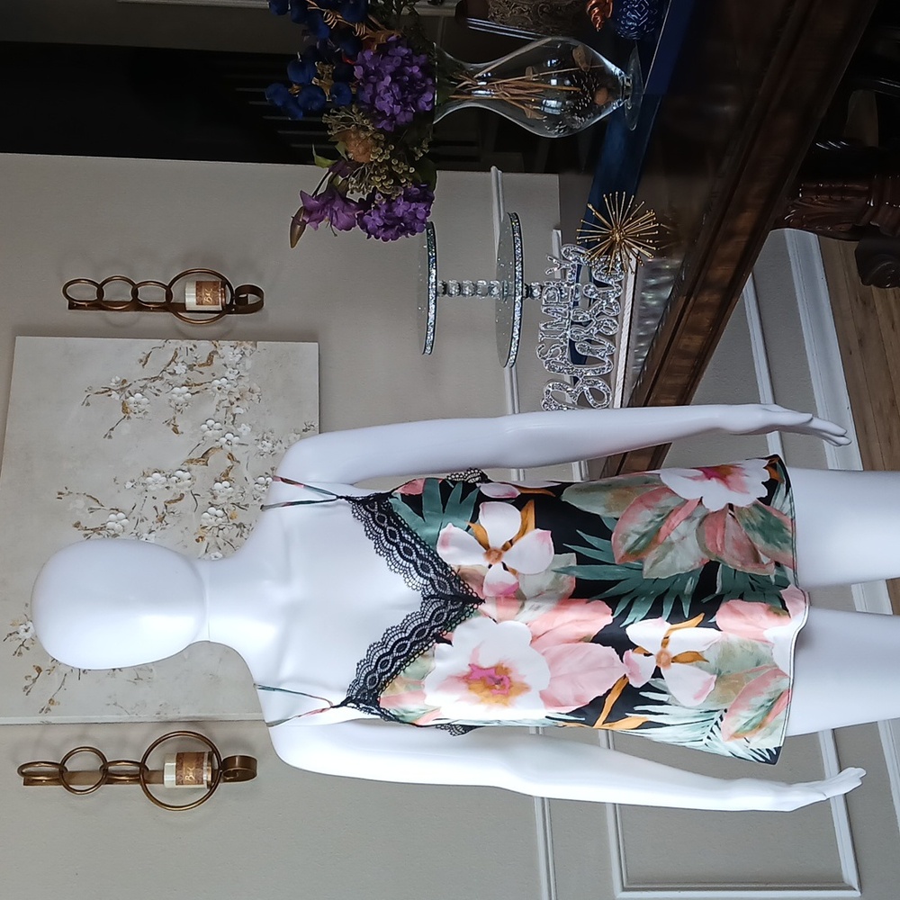 Lilac + London Black With Colorfull Floral Print V-neck Camisole Top. Size L